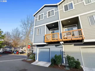 Photo #4: 643206326 Listing