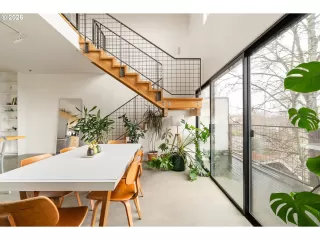 Photo #3: 643337767 Listing 