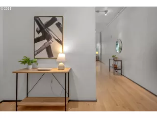 Photo #1: 644331141 Listing