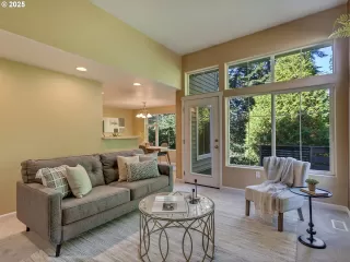 Photo #3: 644583536 Listing 