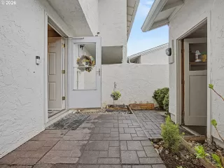 Photo #2: 644621687 Listing 