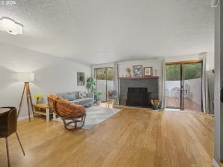 Photo #5: 644621687 Listing 