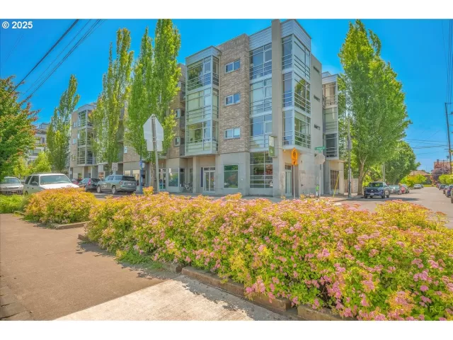 MLS: 645654565 Condo For Sale