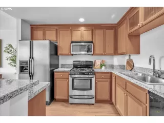 Photo #2: 645654565 Listing