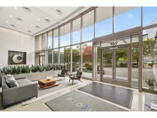 Photo #2: 646320851 Listing