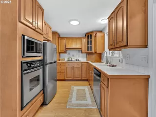 Photo #6: 646661603 Listing 