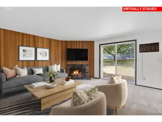 Photo #1: 646668772 Listing 