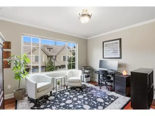 Photo #4: 646677109 Listing