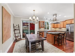 Photo #6: 646677109 Listing