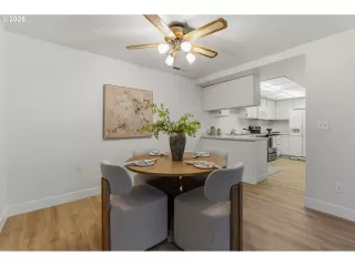 Photo #3: 647748340 Listing 