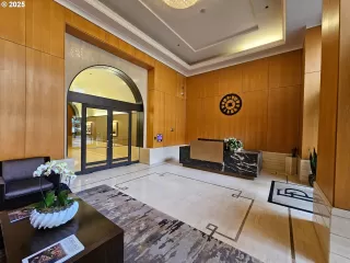 Photo #1: 648028435 Listing