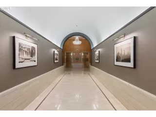 Photo #2: 648028435 Listing