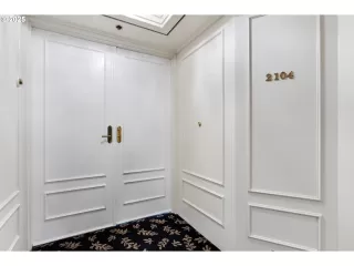 Photo #4: 648028435 Listing