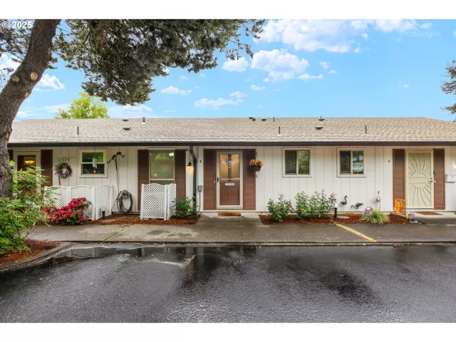 MLS: 648304969 Condo For Sale