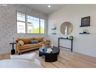 Photo #1: 649019447 Listing 