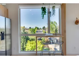 Photo #2: 649019447 Listing 