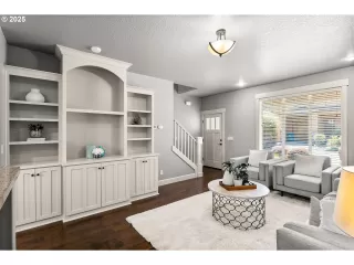 Browse active condo listings in BANDON VILLAGE