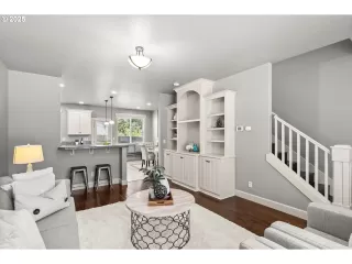 Photo #3: 649234709 Listing 