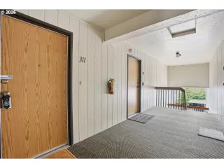 Photo #2: 649295935 Listing 