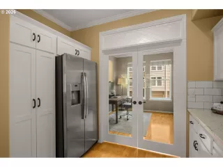 Photo #2: 649401382 Listing 