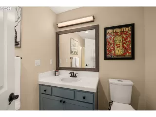 Photo #3: 649401382 Listing 