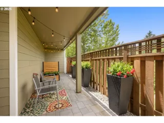 Photo #5: 649401382 Listing 