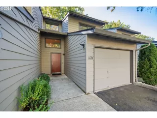 Photo #1: 649748585 Listing 