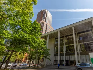 Photo #4: 649851586 Listing 