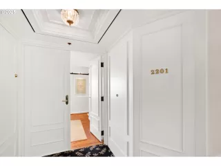 Photo #5: 649851586 Listing 