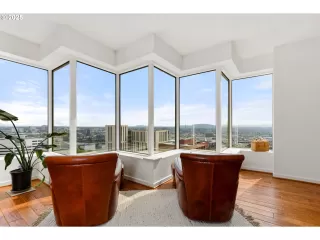 Photo #6: 649851586 Listing 