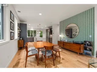 Photo #1: 650431384 Listing 