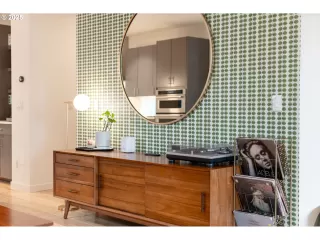 Photo #2: 650431384 Listing 