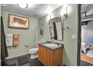 Photo #3: 650732726 Listing 