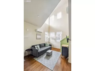 Photo #1: 651366243 Listing 