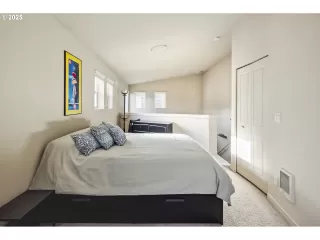 Photo #6: 651366243 Listing 