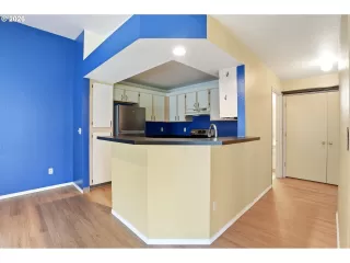 Photo #2: 652084484 Listing 