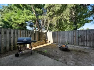 Photo #4: 652884480 Listing