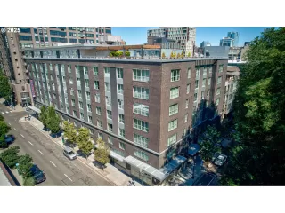 Photo #1: 653640368 Listing 