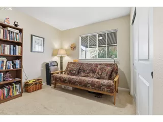 Photo #1: 653688076 Listing