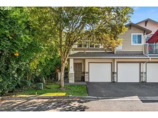 More Details about MLS # 653701613 : 14525 SW MAGPIE LN 201