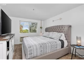 Photo #1: 653701613 Listing