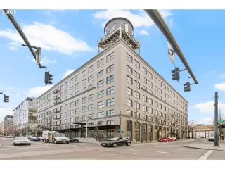 Photo #2: 654006005 Listing 