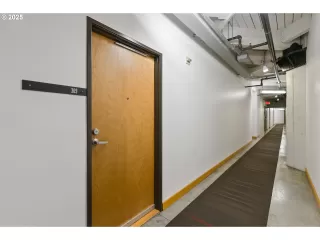 Photo #5: 654006005 Listing 