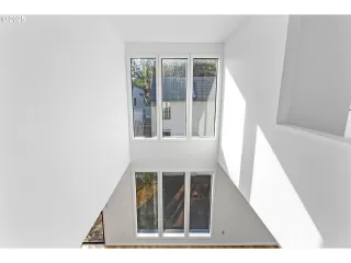 Photo #5: 654050205 Listing