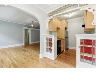 Photo #6: 654157422 Listing 