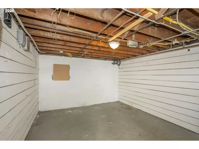 MLS: 654276300 Condo For Sale