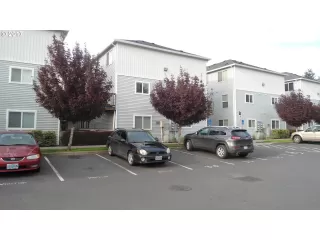 More Details about MLS # 654278495 : 217 NE 146TH AVE 15