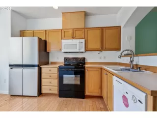 Photo #2: 654415674 Listing 