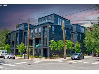 BALCH CREEK Condos for Sale
