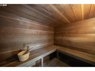 Photo #1: 654912783 Listing 